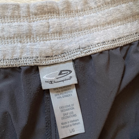 Champion “Dri-fit” sweat/waterproof zip-up grey joggers - Picture 6 of 6